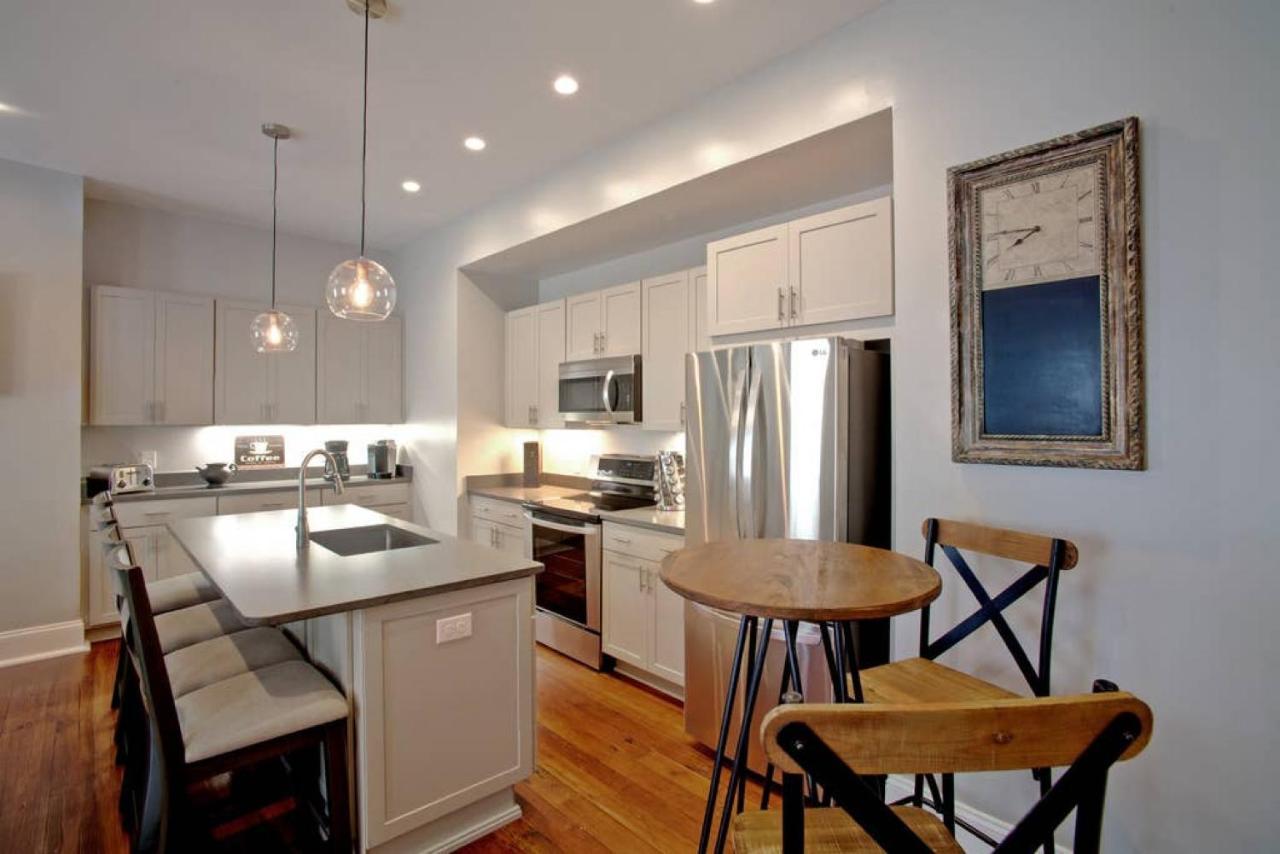 Newly Renovated 4 Bed 3 Bath And 2 Parking Spots Villa Savannah Buitenkant foto