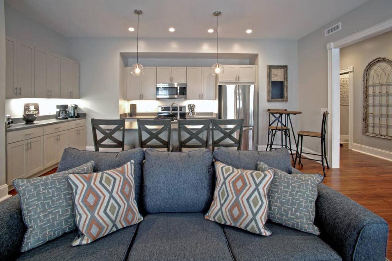Newly Renovated 4 Bed 3 Bath And 2 Parking Spots Villa Savannah Buitenkant foto