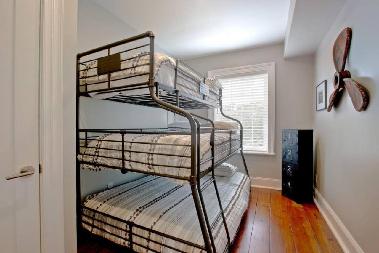 Newly Renovated 4 Bed 3 Bath And 2 Parking Spots Villa Savannah Buitenkant foto