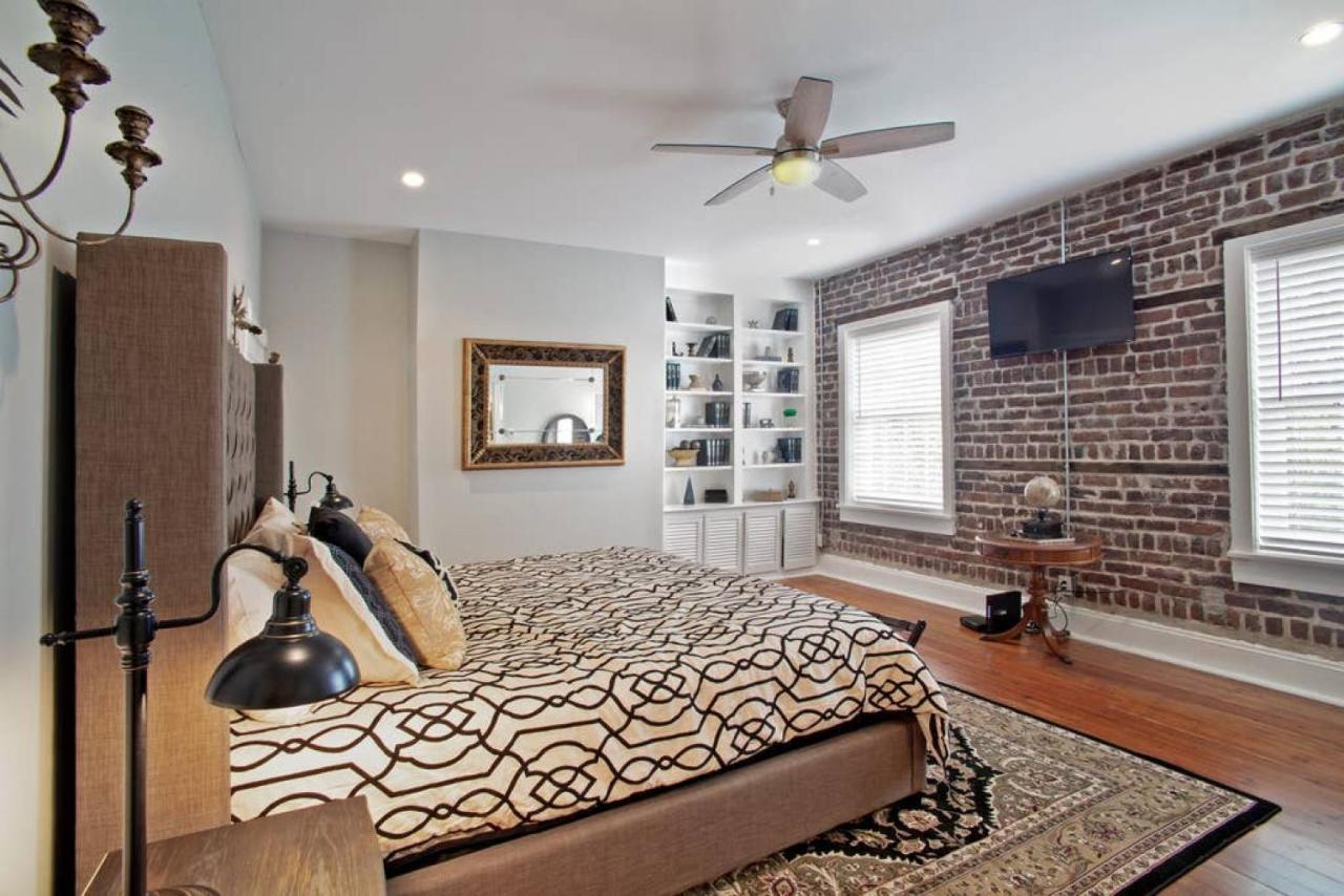 Newly Renovated 4 Bed 3 Bath And 2 Parking Spots Villa Savannah Buitenkant foto