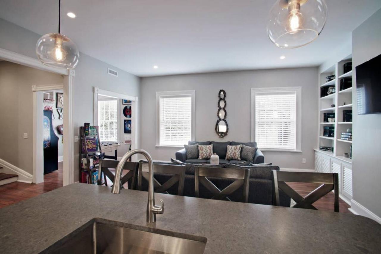 Newly Renovated 4 Bed 3 Bath And 2 Parking Spots Villa Savannah Buitenkant foto