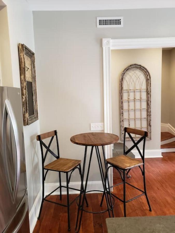 Newly Renovated 4 Bed 3 Bath And 2 Parking Spots Villa Savannah Buitenkant foto